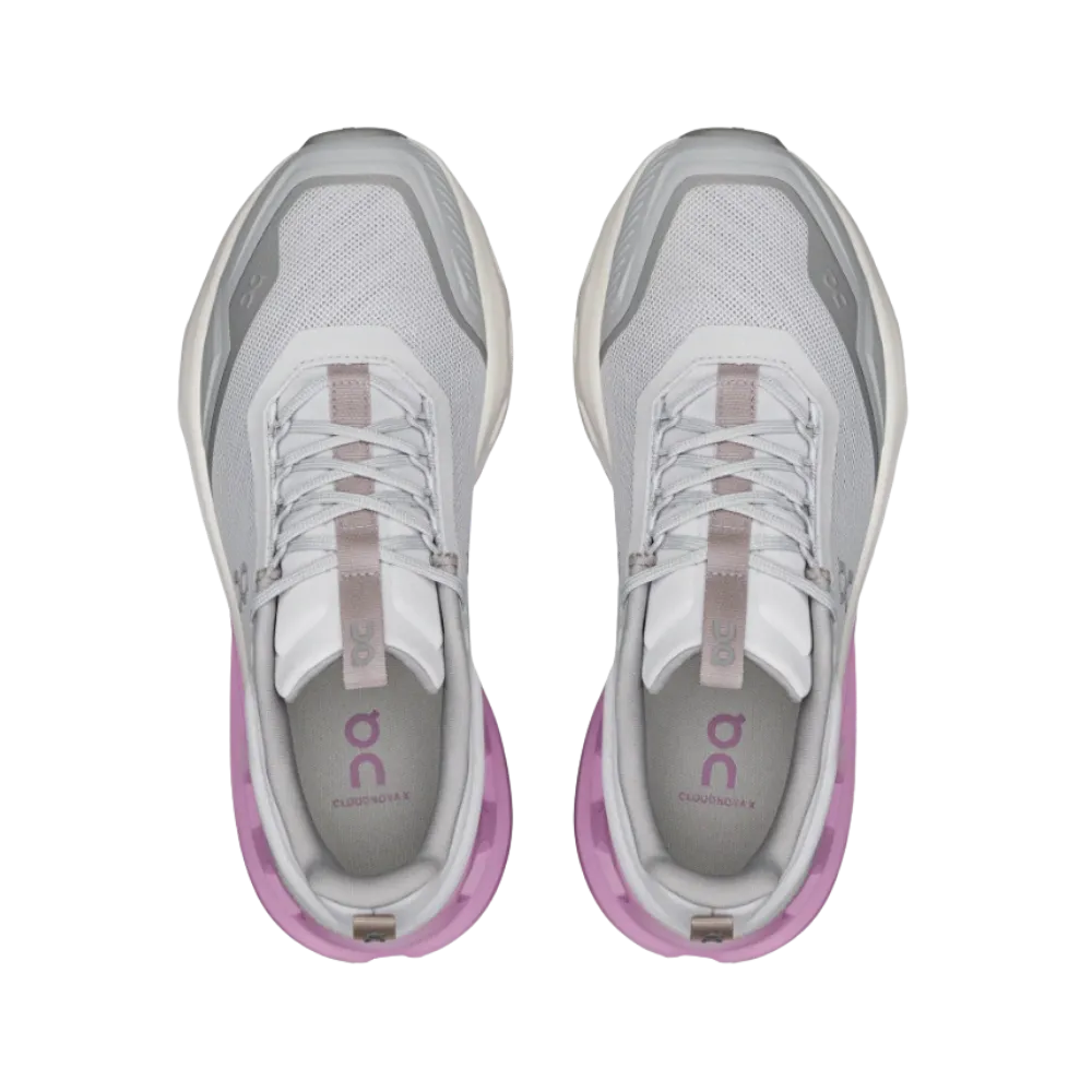 On Running Cloudnova X Glacier Sakura