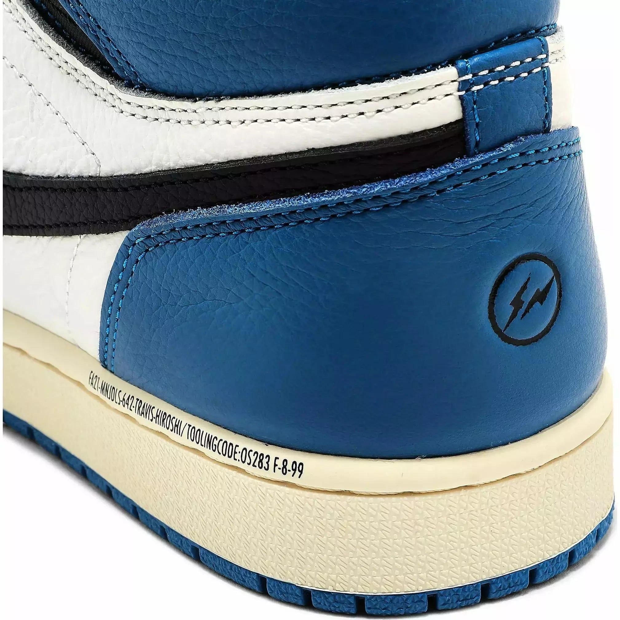 靴 travis Scott Air Jordan 1 fragment high 17036157_34833696_600.jpg