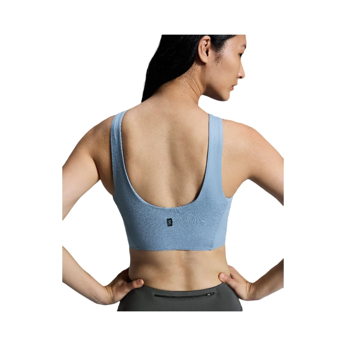 On Core 2-In-1 Crop Chambray