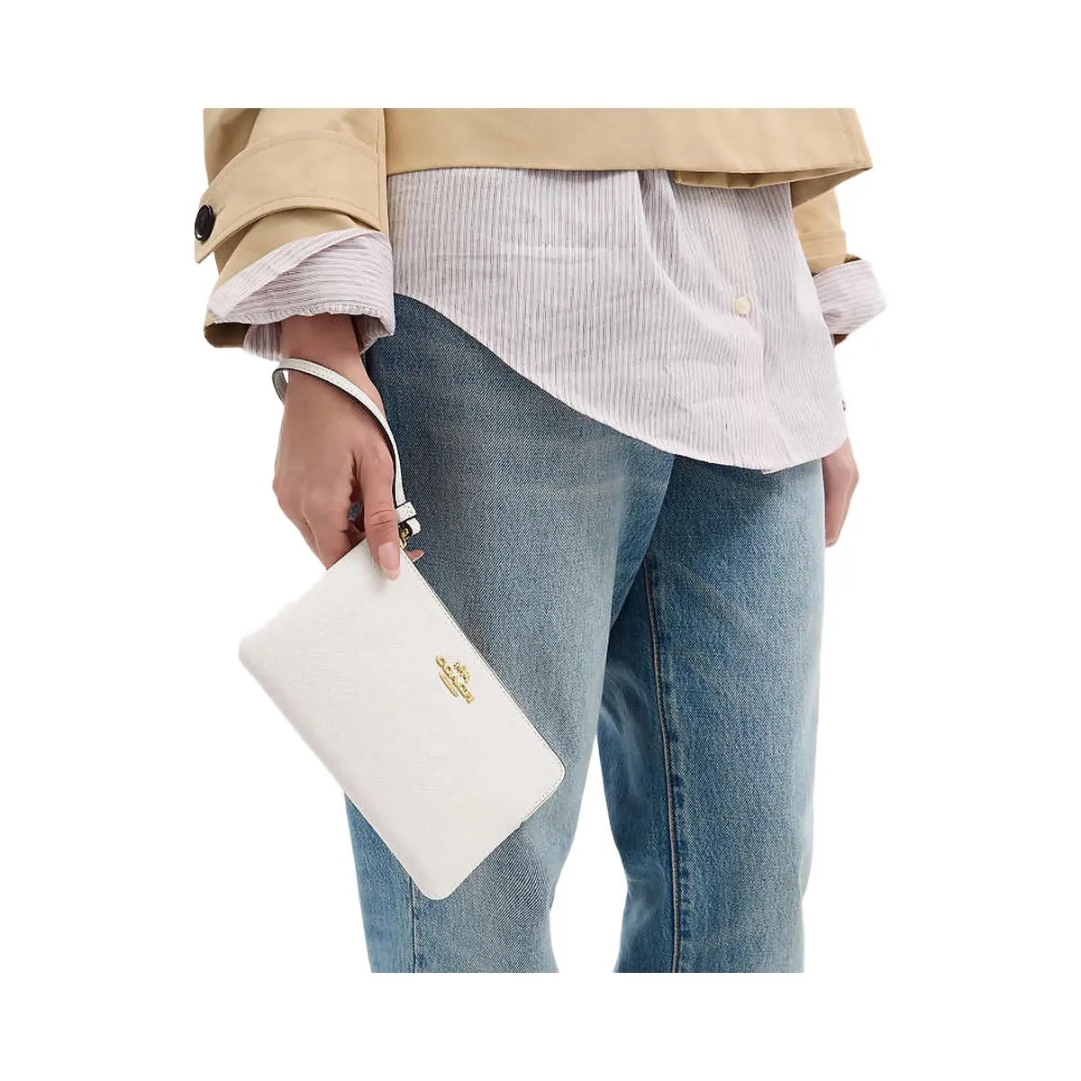 Coach Large Corner Zip Wristlet Crossgrain Leather-Gold-Chalk
