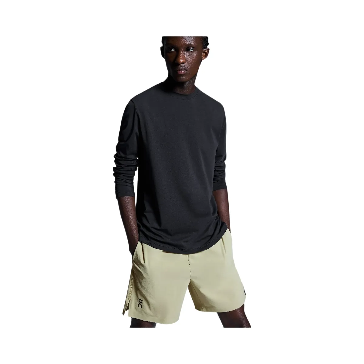 On Focus Long-T Black