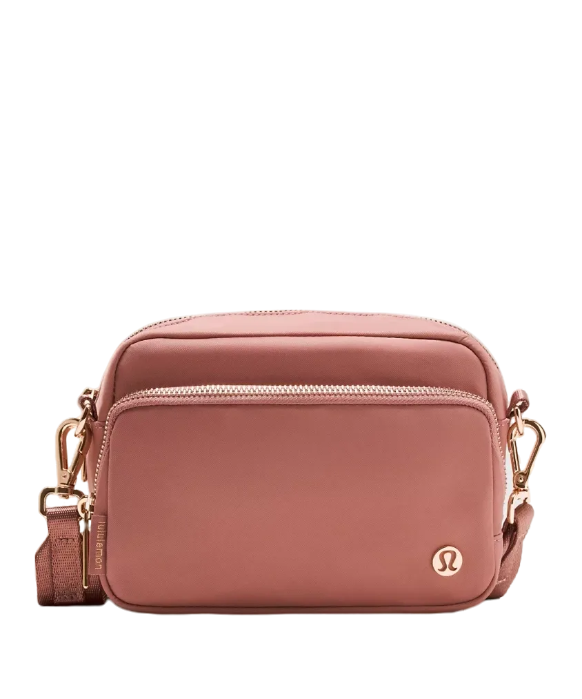 lululemon bag india Holiday Special Edition Small Reusable Tote Carryall Gym Bags, Wallets and Luggage Buy Lululemon Everywhere Crossbody Bag