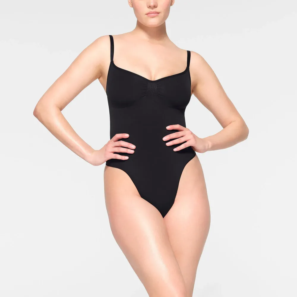 ★お盆セール★SKIMS ボディスーツ Mサイズ ブラック【新品未使用】 Buy Skims Seamless Sculpt Thong Bodysuit Onyx | 100% Verified