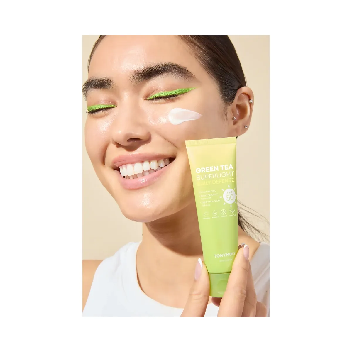 TONYMOLY Green Tea Superlight Daily Defense Sun Screen SPF 50